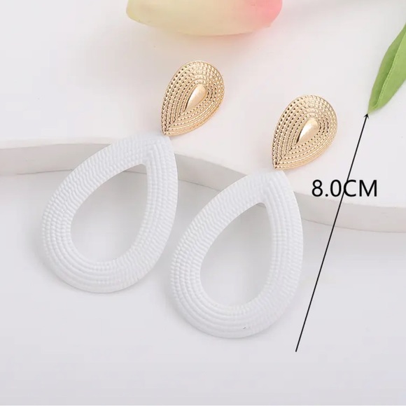 Jewelry - Gold White Statement Earrings